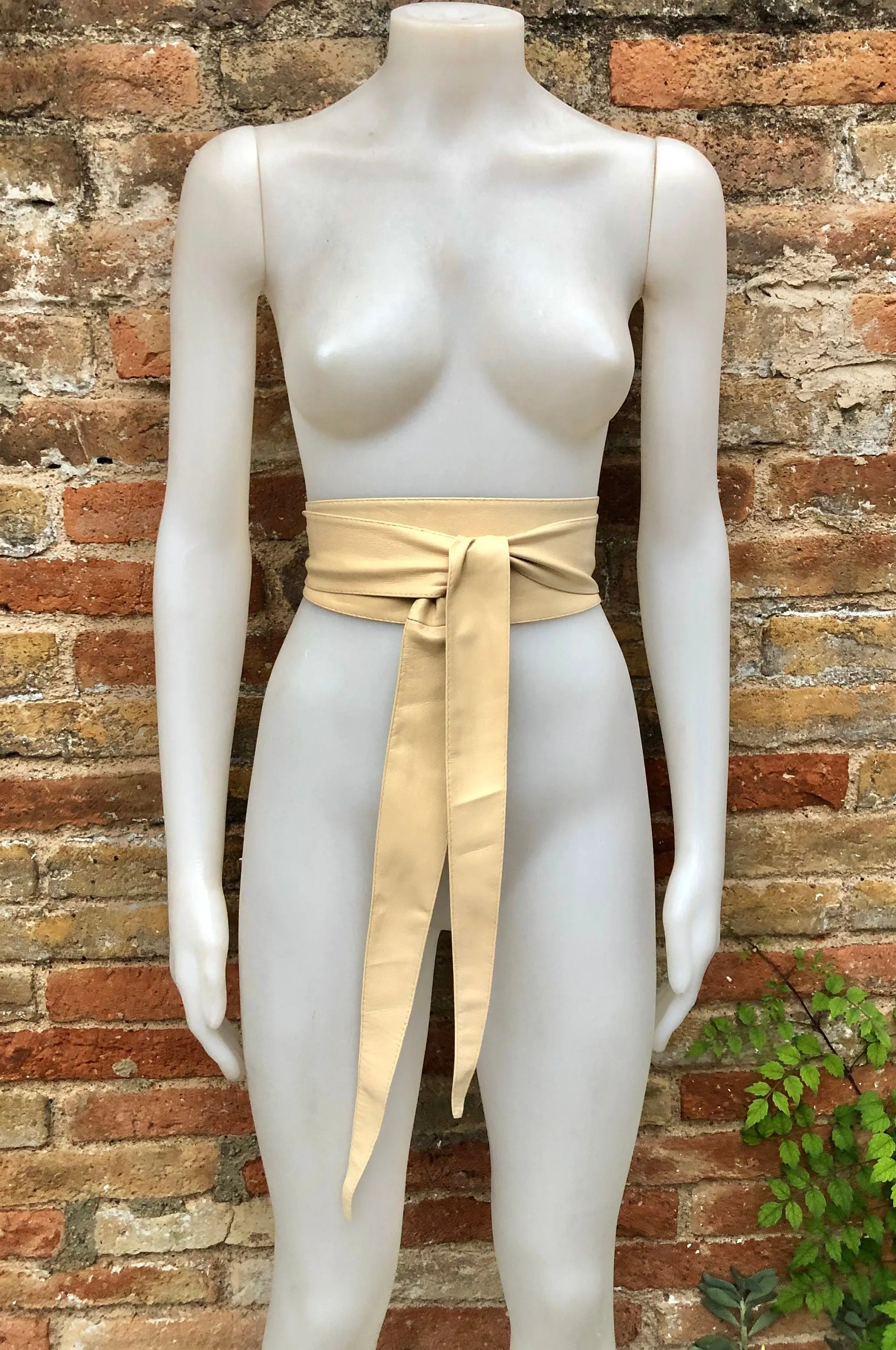 CREAM color obi belt. Wrap belt in soft genuine leather. Wraparound waist belt. Wide style. Boho dress belt in soft very light beige leather