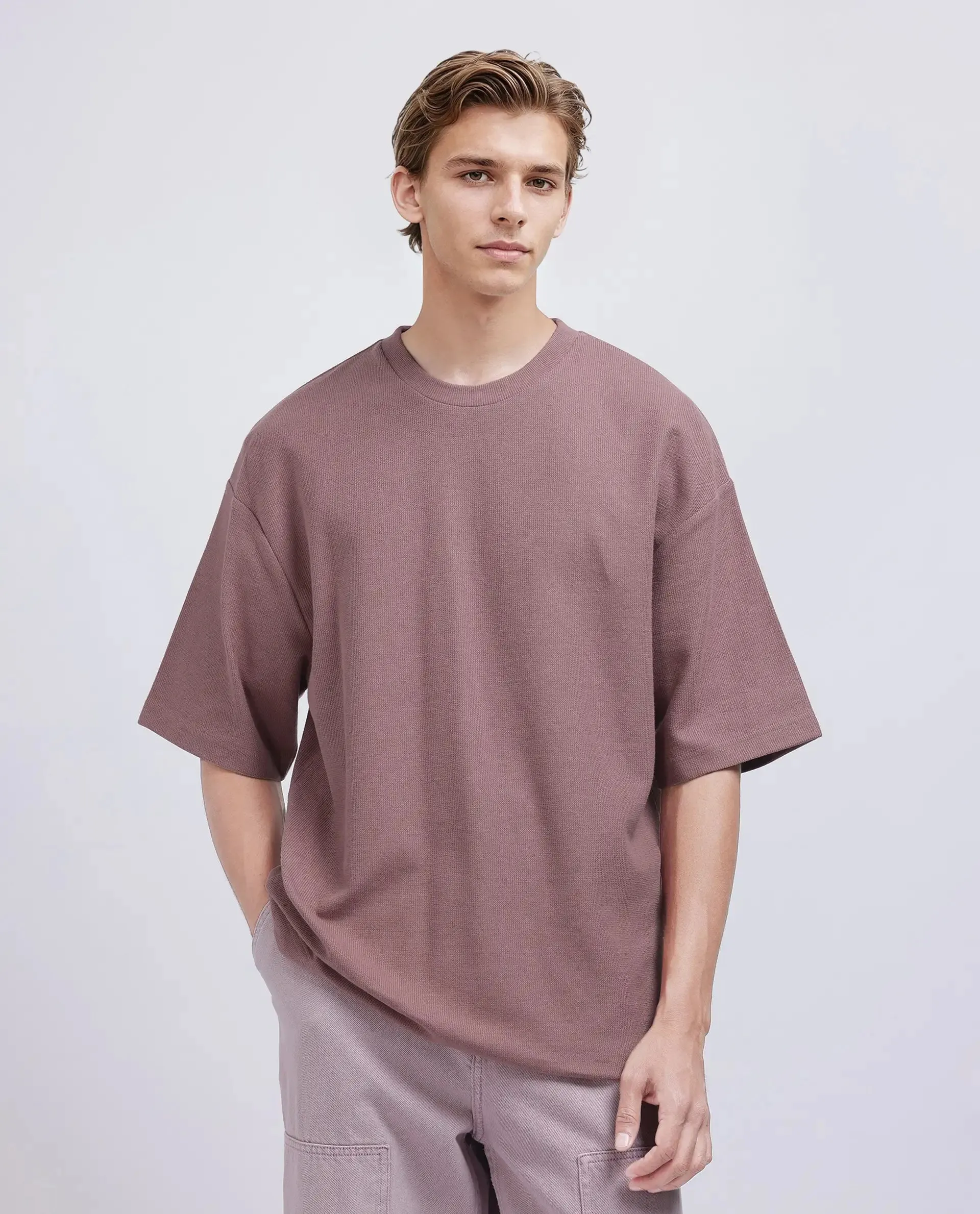 Rare Rabbit Men Oxot Dusky Pink Cotton Fabric Short Sleeve Crew Neck Embroidered T-Shirt