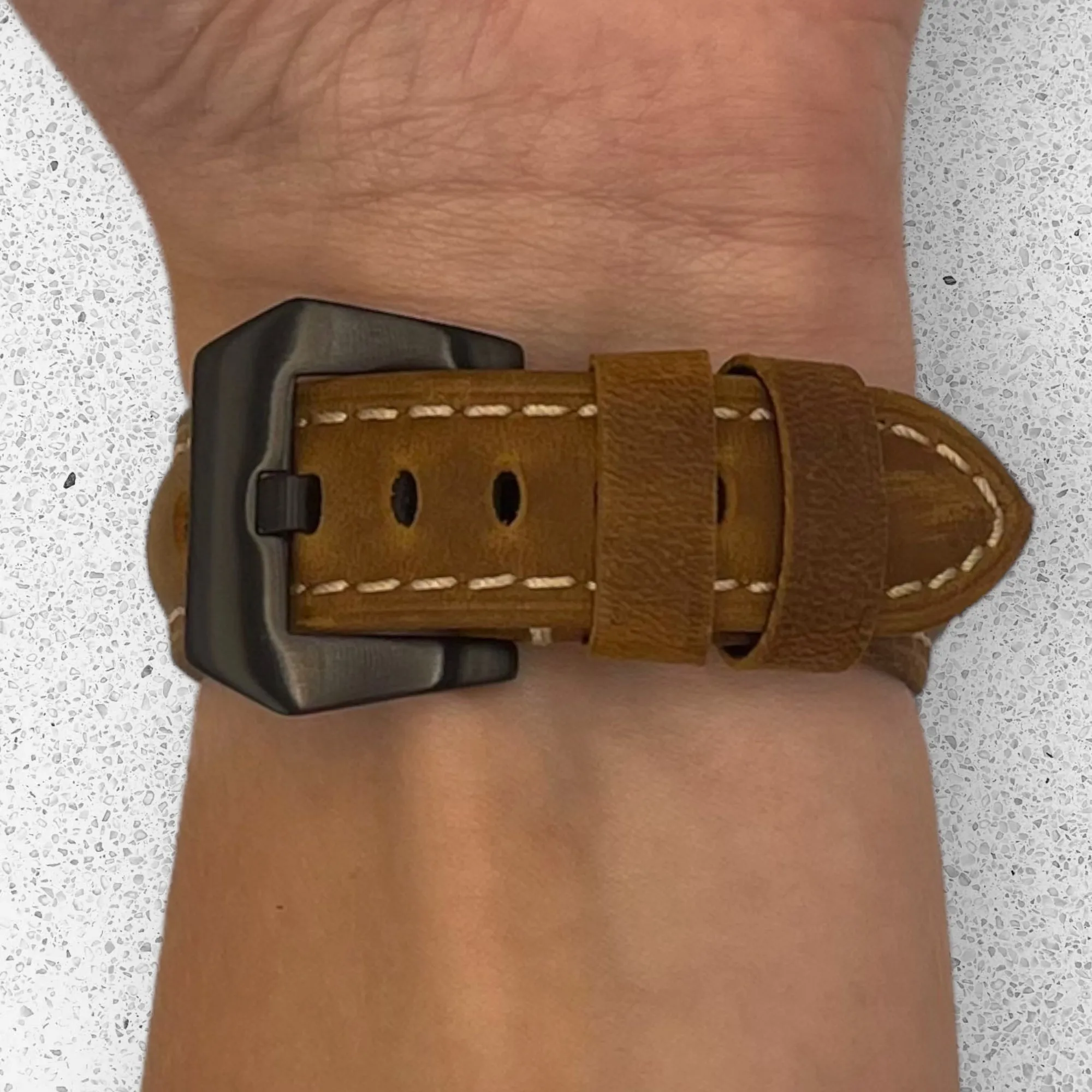 Retro Leather Straps Compatible with the Polar Vantage M