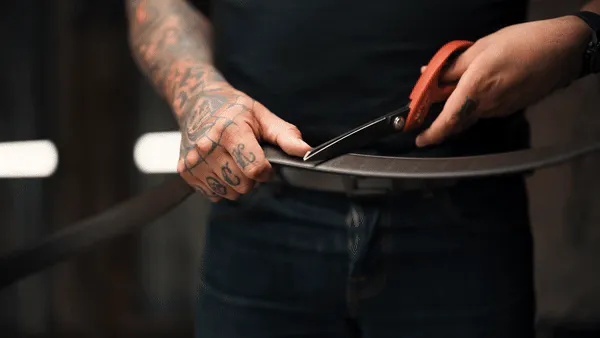 RODEO BUCKLE | BROWN BUFFALO LEATHER GUN BELT